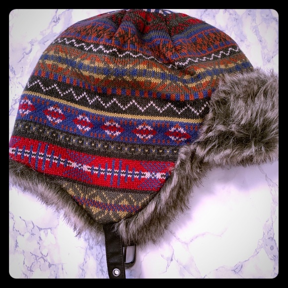 Urban Outfitters Accessories - Snow hat with faux fur trim- Urban chic
